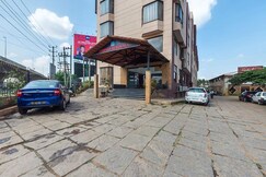 Shreyas Residency