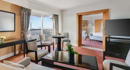 Sofitel Cairo Nile El Gezirah Room Type - PRESTIGE SUITE, Club Millesime Access, 1 King Size Bed, Full Nile View