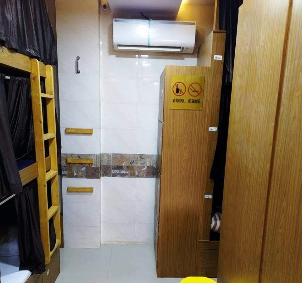 SD Hostel AC Dormitory - Tap to explore photos