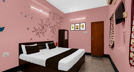Hotel O Aarshi Palace Room Type - Deluxe
