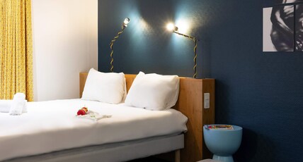 ibis Styles Nancy Centre Gare Room Type - Standard Room with 1 double bed and 1 single bed