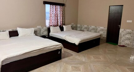 Hotel Shivam Room Type - SUPER DELUX FAMILY ROOM Hotel Shivam Room Type - SUPER DELUX FAMILY ROOM
