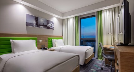 Hampton by Hilton Istanbul Zeytinburnu Room Type - TWIN ROOM W  FRIDGE NS