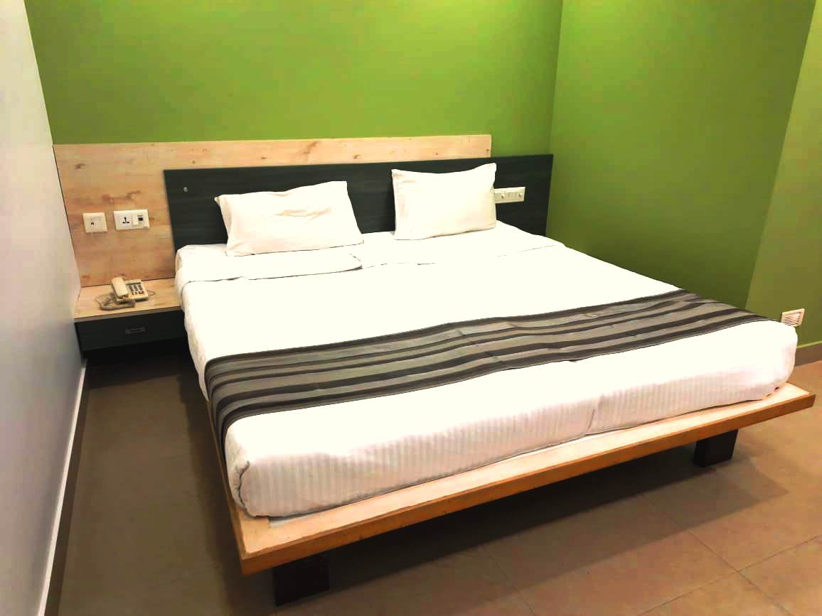 Rainbow Boutique Hotel - Tap to explore photos