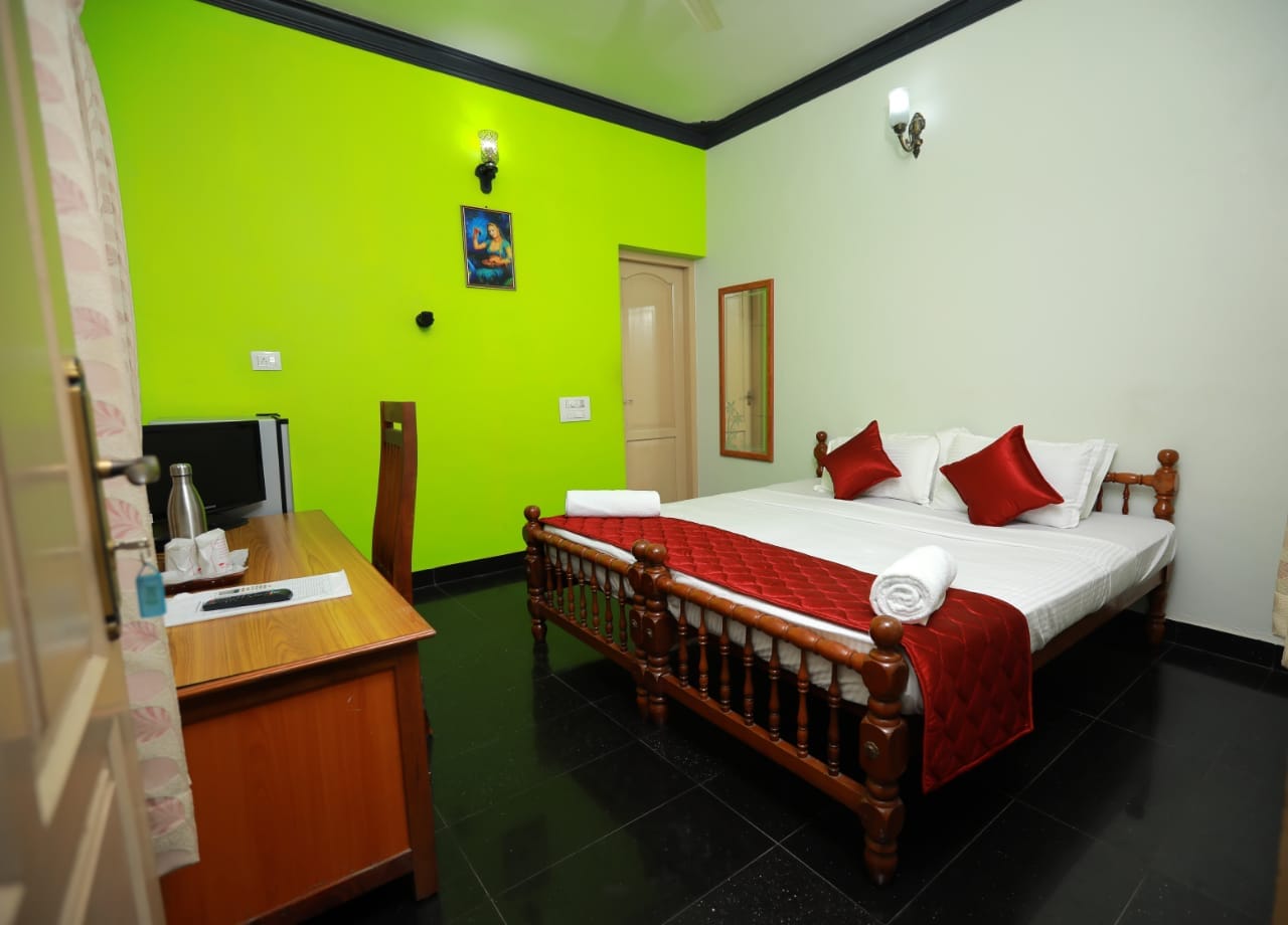 Ideal Ayurvedic Resort - Tap to explore photos