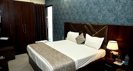 Hotel Sangeet Room Type - SUPER DELUXE ROOM