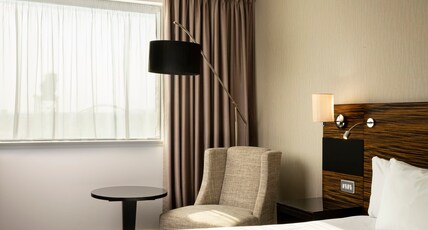 Crowne Plaza Hotel Glasgow Room Type - Standard Room Crowne Plaza Hotel Glasgow Room Type - Standard Room