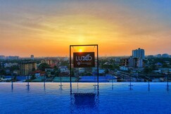 LUXO KOCHI
