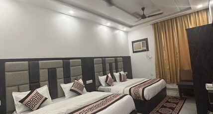 Hotel Shree Shivay Residency Room Type - Deluxe AC Room