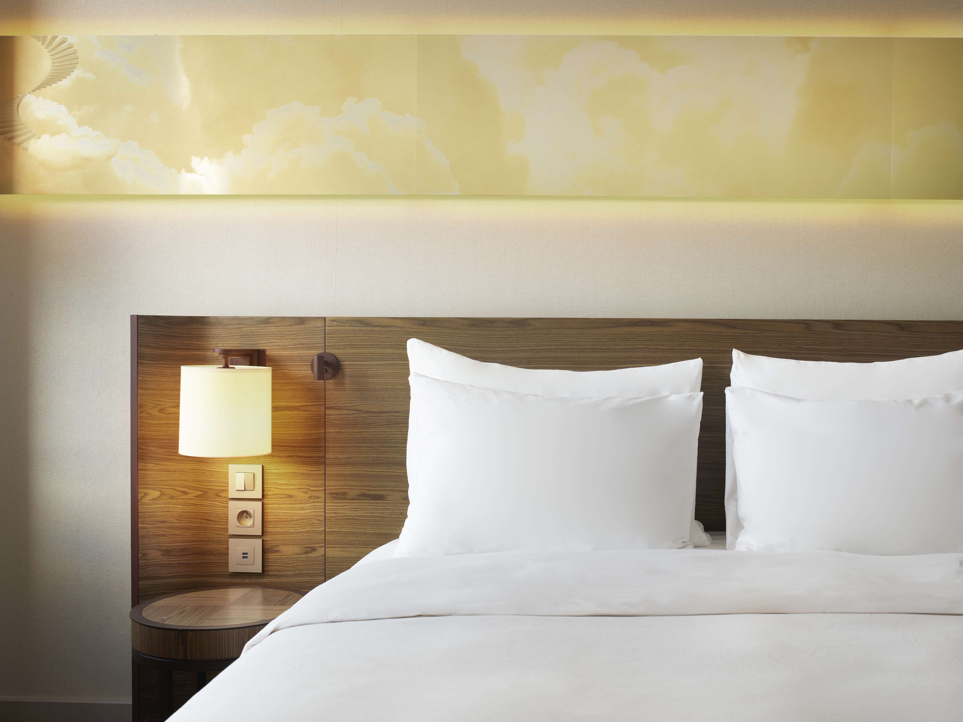 Radisson Blu Hotel Lyon - Tap to explore photos
