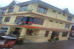 Taj River View Hotel Barot