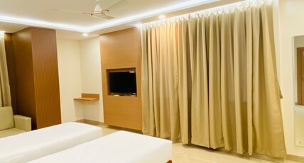 Hotel Ananta Room Type - Twin Bedroom