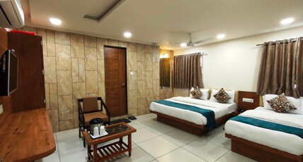 Hotel Kinara Room Type - Executive Triple Bed AC