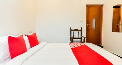 Vattekkad Tourist Home Room Type - Deluxe  Double  (AC)