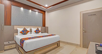 FabHotel KR Inn Room Type - Deluxe Room