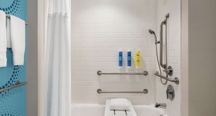 Tru by Hilton Ringgold, GA Room Type - 2 QUEEN ACCESSIBLE TUB