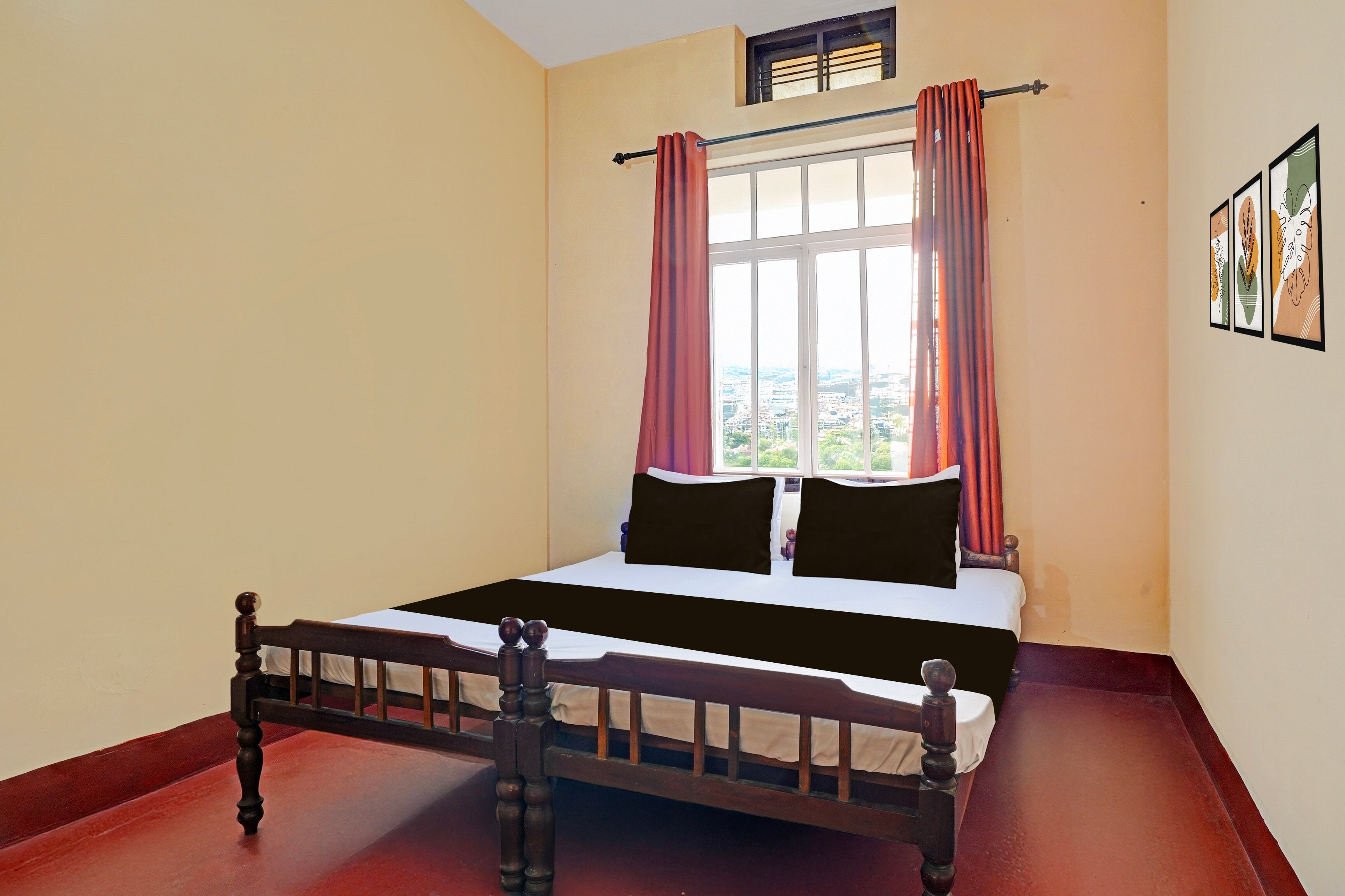 Hotel O SREEMAGAM - Tap to explore photos