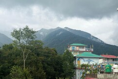 Photos of Drift Bir Cozy Stay Near Landing Site