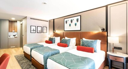 Opera Hotel Bosphorus Room Type - Deluxe Triple Partial Sea View Room Opera Hotel Bosphorus Room Type - Deluxe Triple Partial Sea View Room