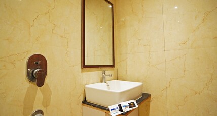 Hotel Tripka Square Room Type - Premium Triple Room
