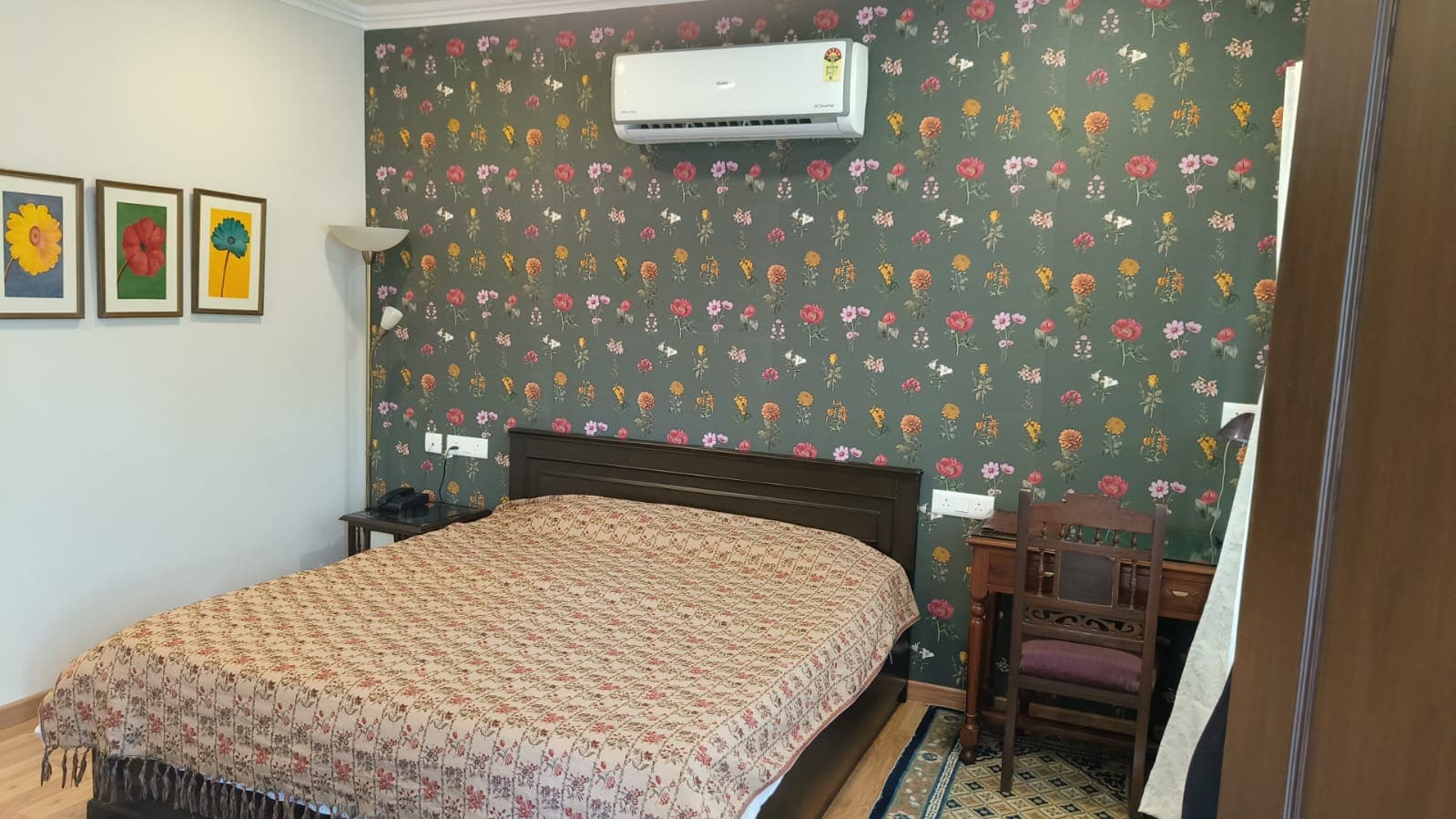 Vandana's Bed and Breakfast | Rooms & Wi-Fi - Tap to explore photos