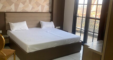 KLJ HOTEL & RESTAURANT Room Type - Super Deluxe Room