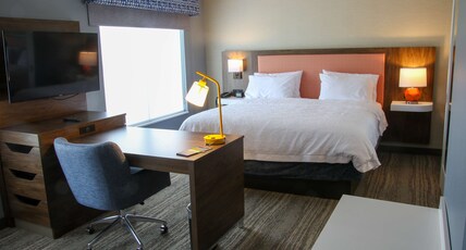 Hampton Inn & Suites Olean, NY Room Type - 1 KG HR ACC FRG MIC STE NS