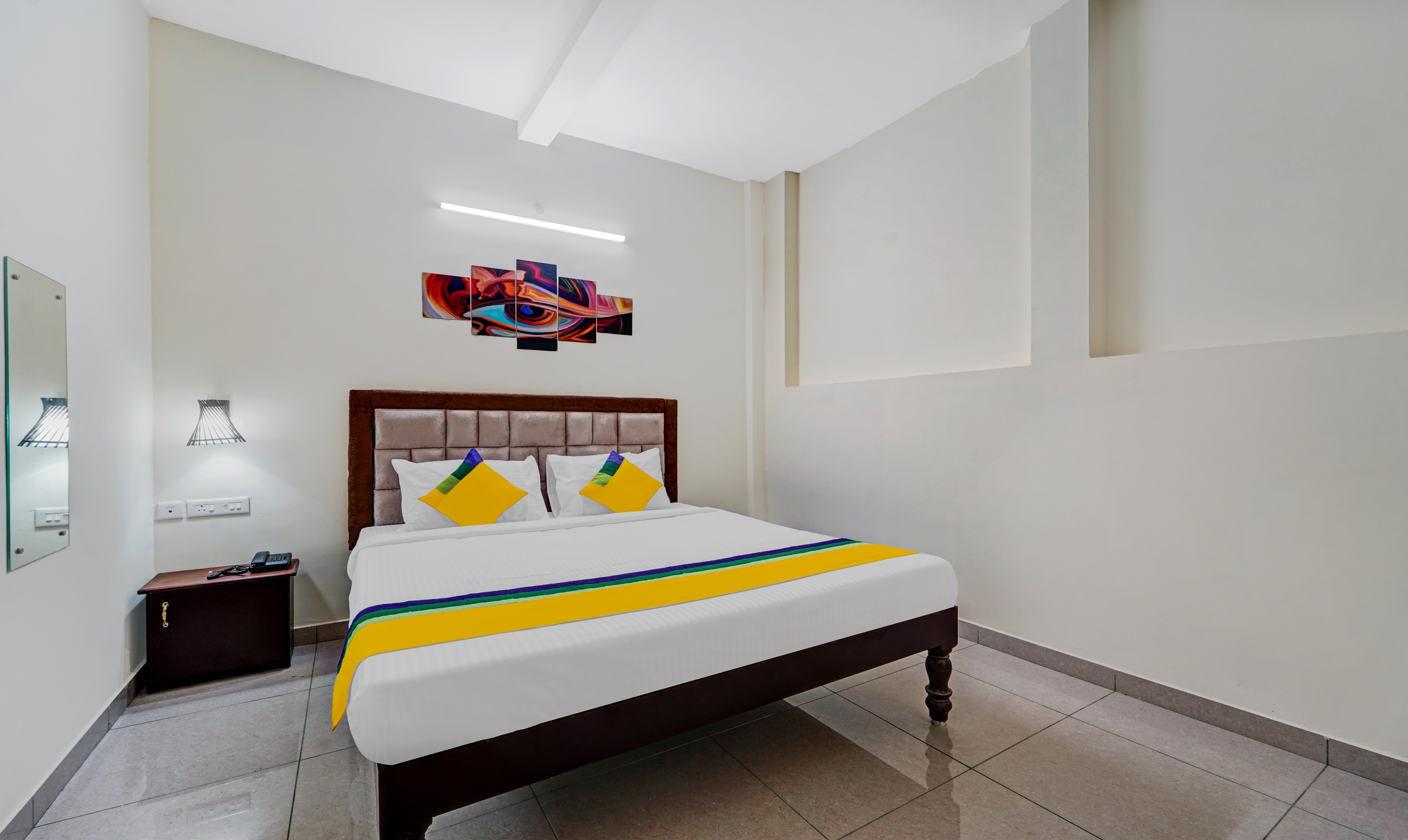 Itsy Hotels Green Villa, 2 Km From Rock Beach - Tap to explore photos