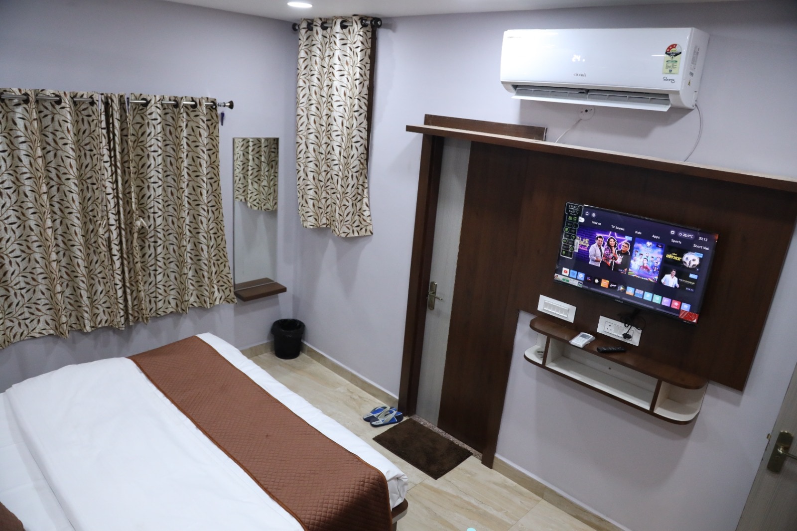 Hotel Basuriwala - Tap to explore photos