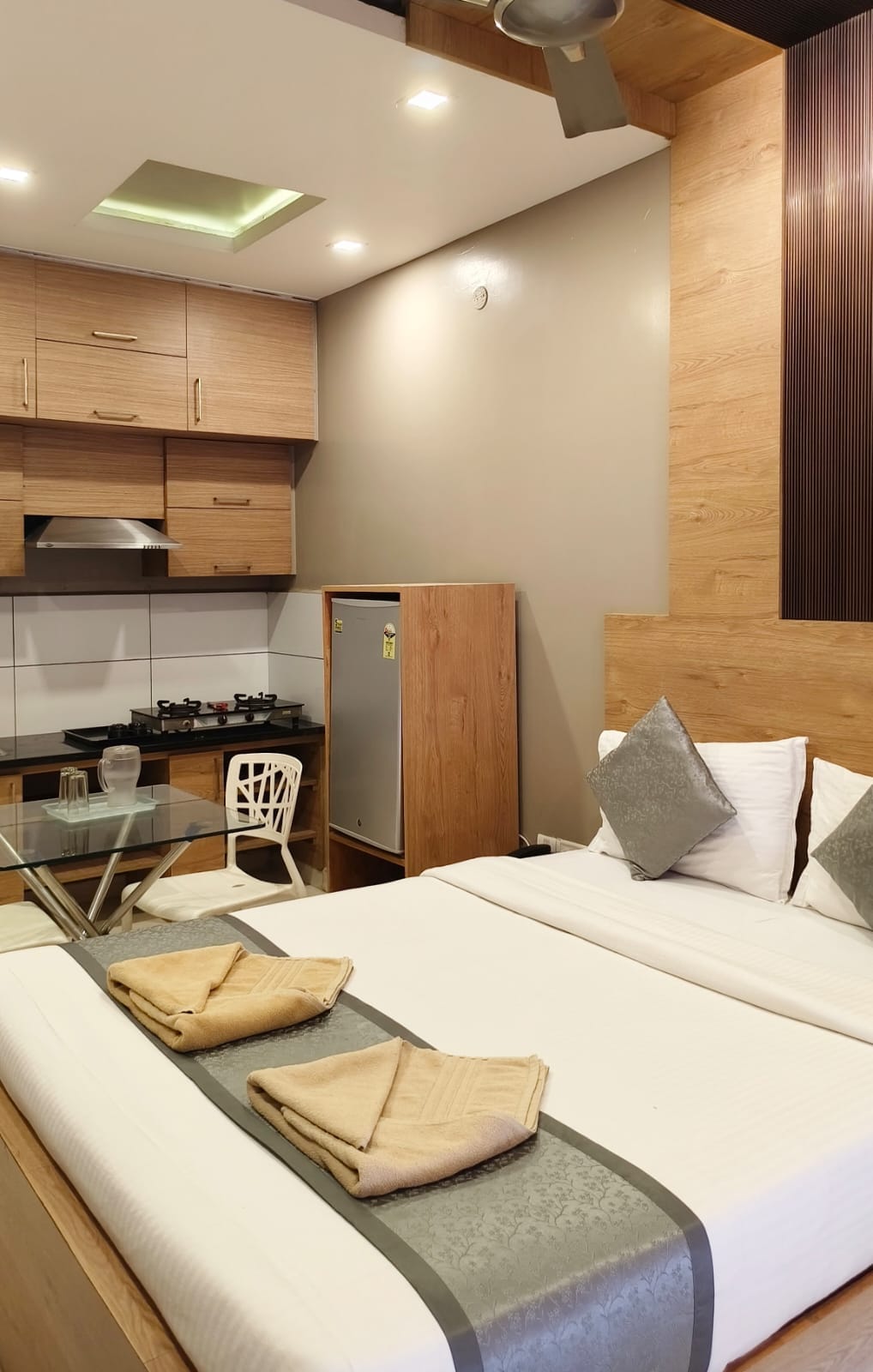 Rayyan Business Class Hotel - Tap to explore photos