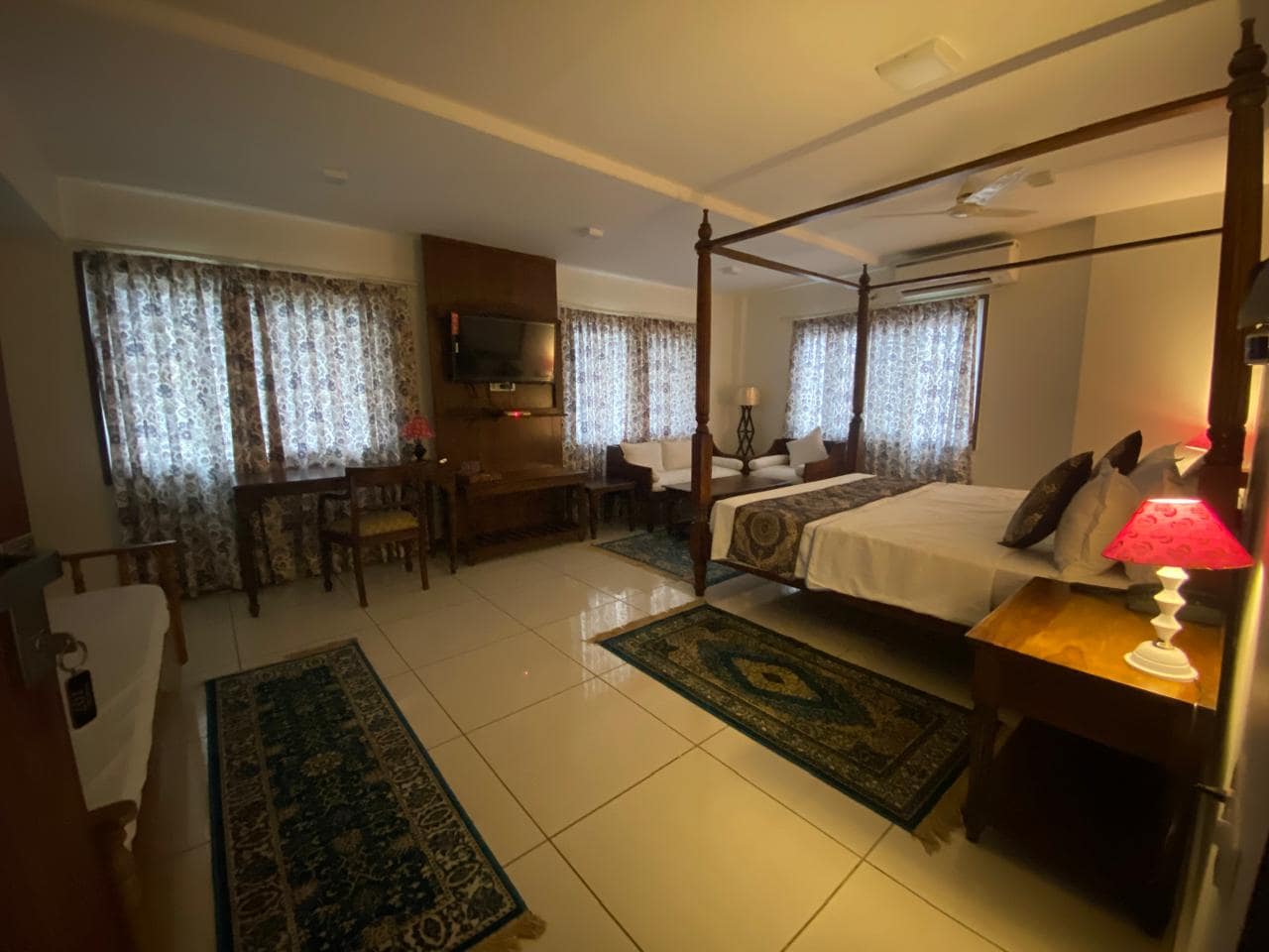 Maru Villa ( Only For Couple and Family ) - Tap to explore photos
