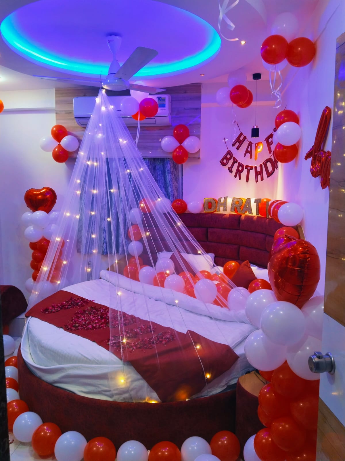 Hotel Savera - Tap to explore photos