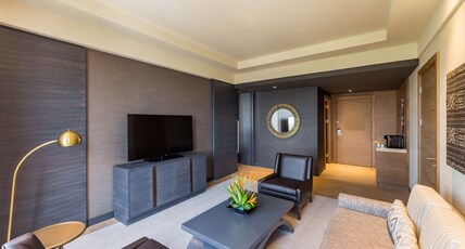 Radisson Collection Bamako Room Type - Junior Suite - Pool View amp; Loung Access