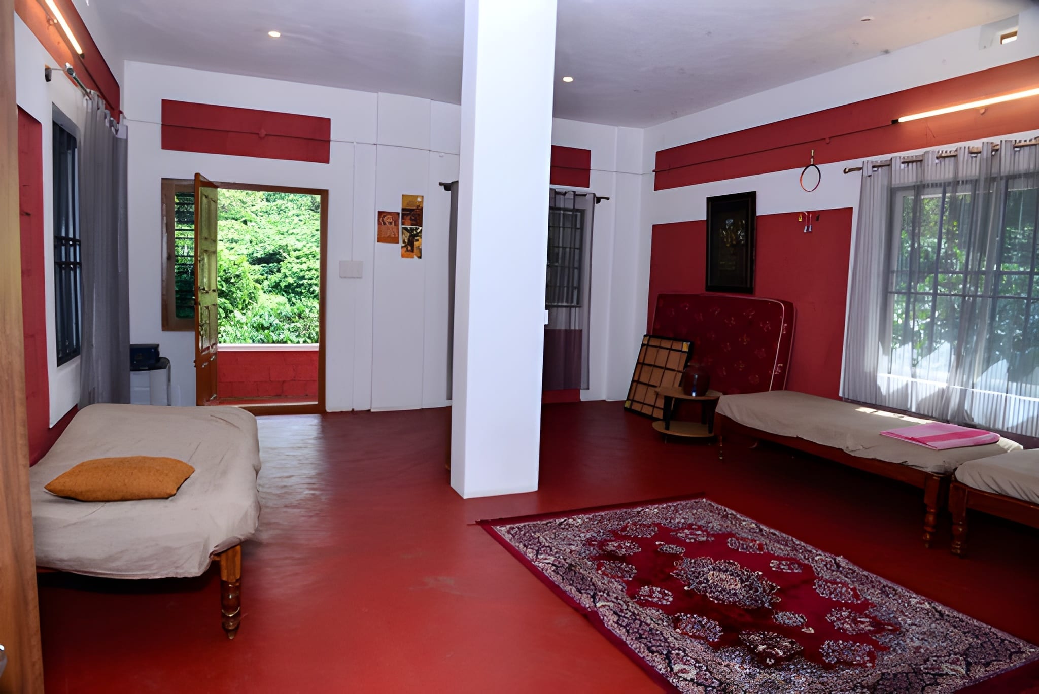 Amberleaf Estate 2BR-FF Homestay by Homeyhuts - Tap to explore photos