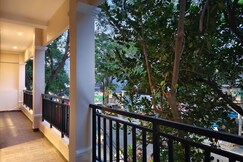 Seaa Breeze - White Town