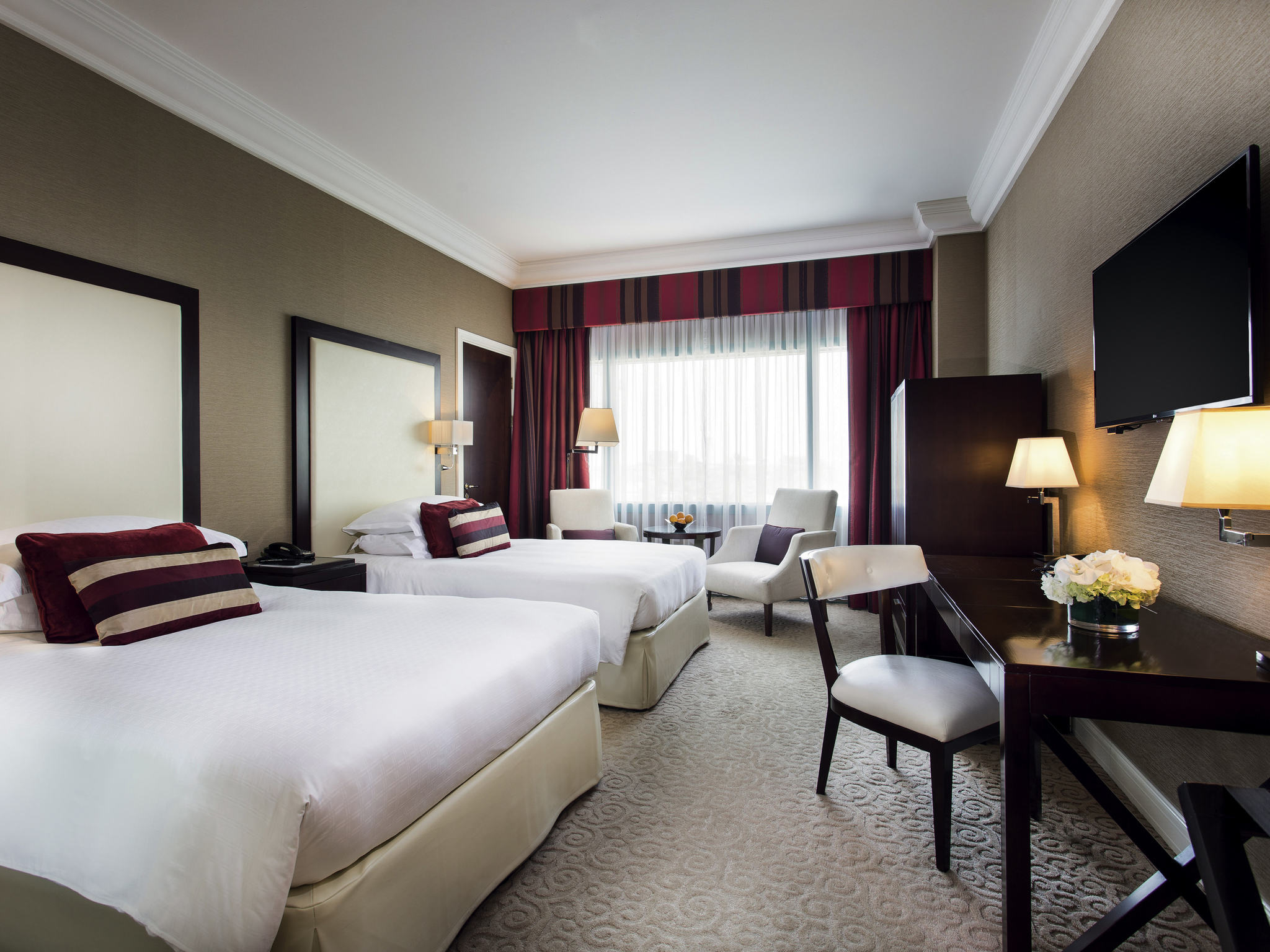 Movenpick Grand Al Bustan - Tap to explore photos