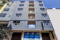 Z Express Cosmopolis