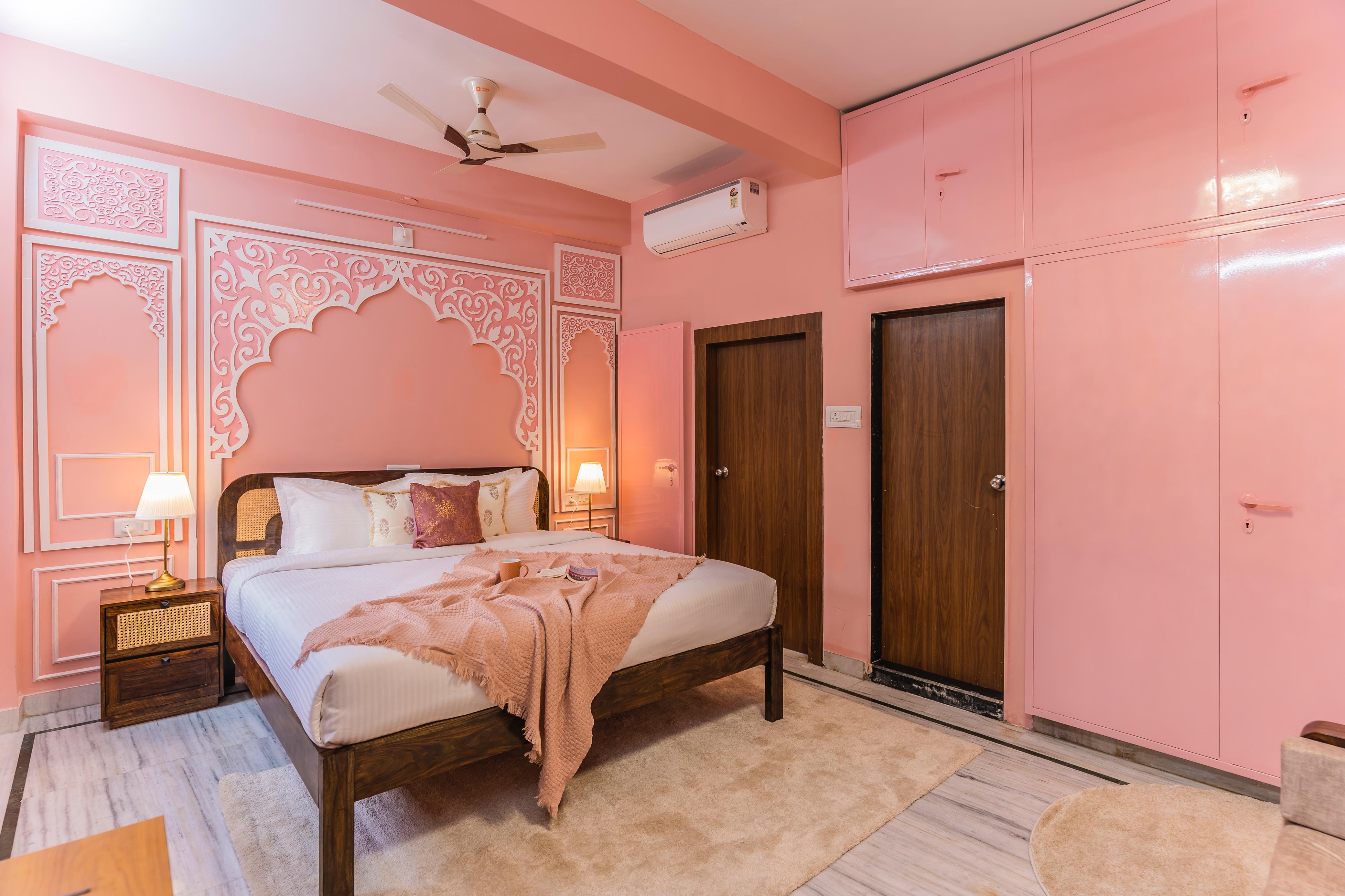 The Jharoka Home with parking 500mtr from lake - Tap to explore photos