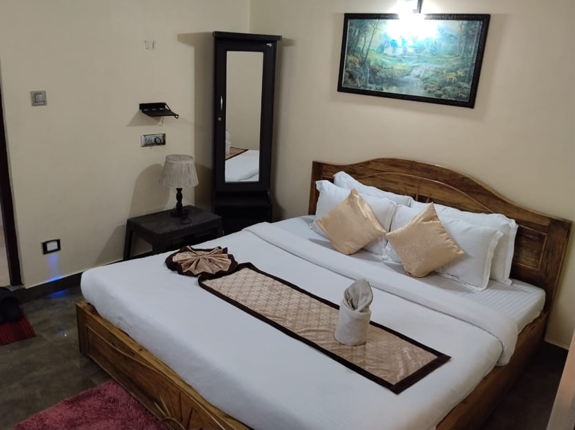 Pradhan hotel Mirik - Tap to explore photos