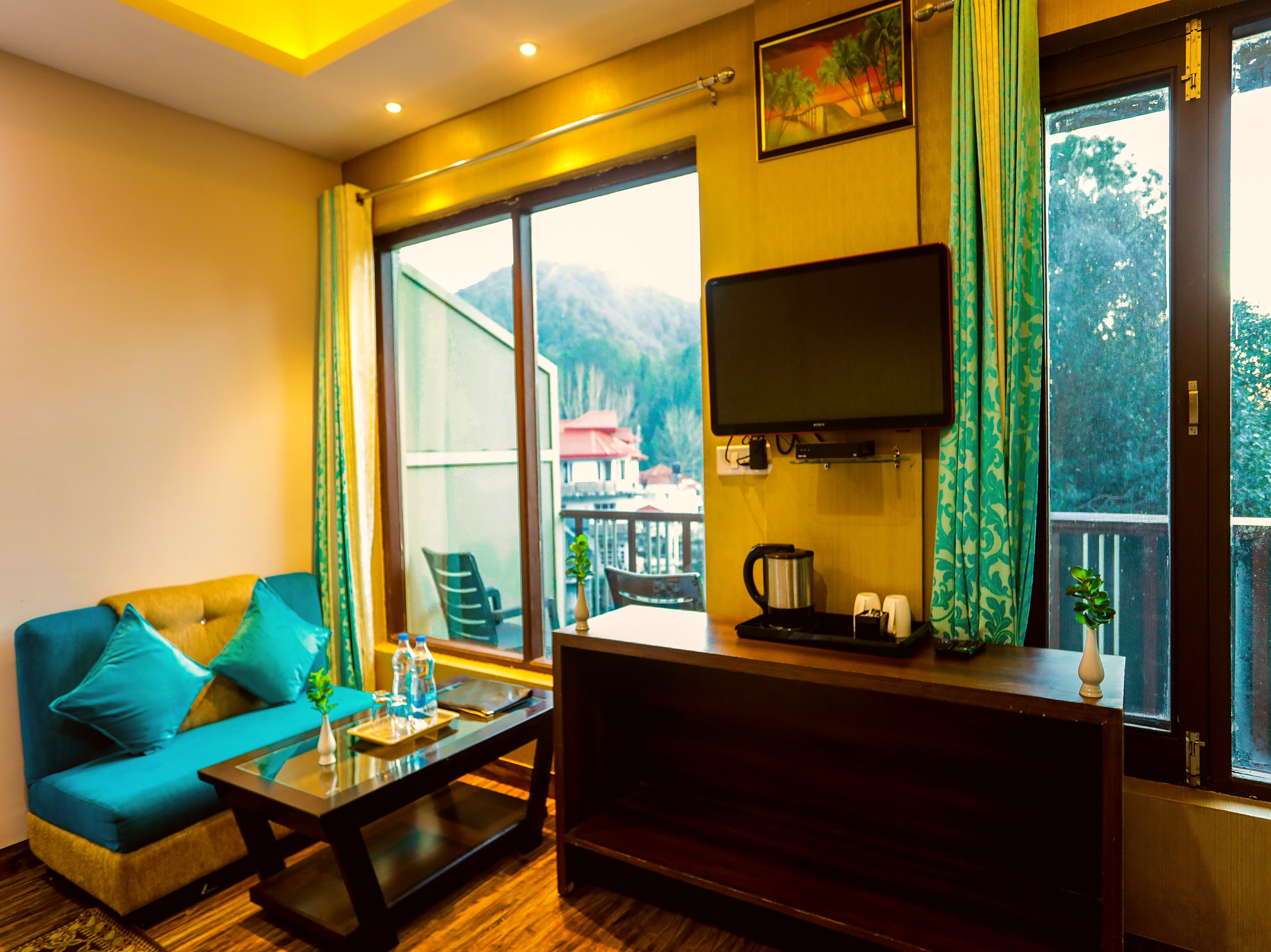Hotel Tandon classic - Tap to explore photos