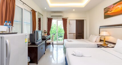 Yes O'tel Pattaya By Benya Room Type - Superior twin room