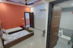 Hiramani Hotel & Restaurant