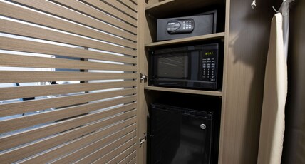 DoubleTree by Hilton Sulphur Lake Charles Room Type - 2 QUEEN BEDS