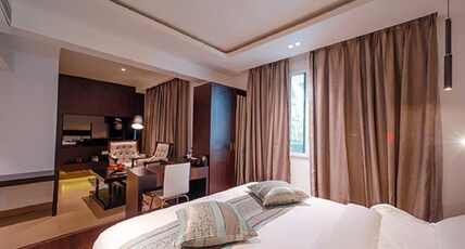 Ambara Suites Room Type - Deluxe Double AC