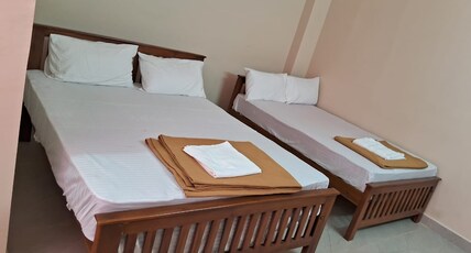 S.A.N Mansion Room Type - Family Four Bed Non AC Room