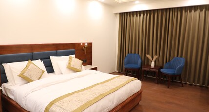 The Pamir Hotel Room Type - Standard King Bed Room