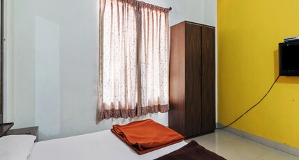 Sorrento homes, apartment and hotels Room Type - Deluxe AC
