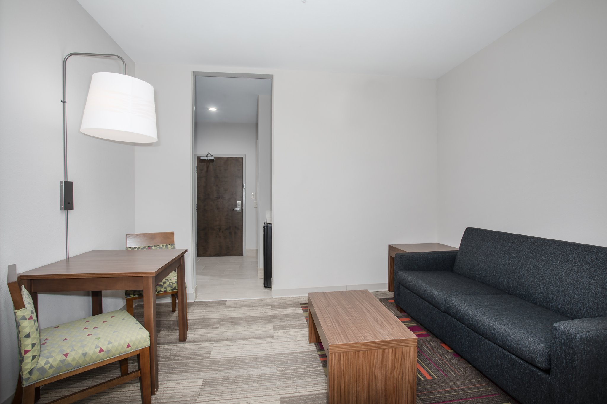 Holiday Inn Express SLIDELL - Tap to explore photos