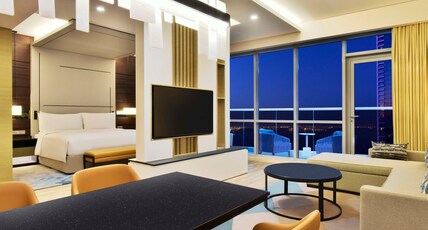 Hilton Bahrain Room Type - EXEC JUNIOR SUITE SEA VIEW