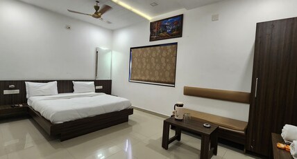 Amidhara Hotel Room Type - Deluxe Room